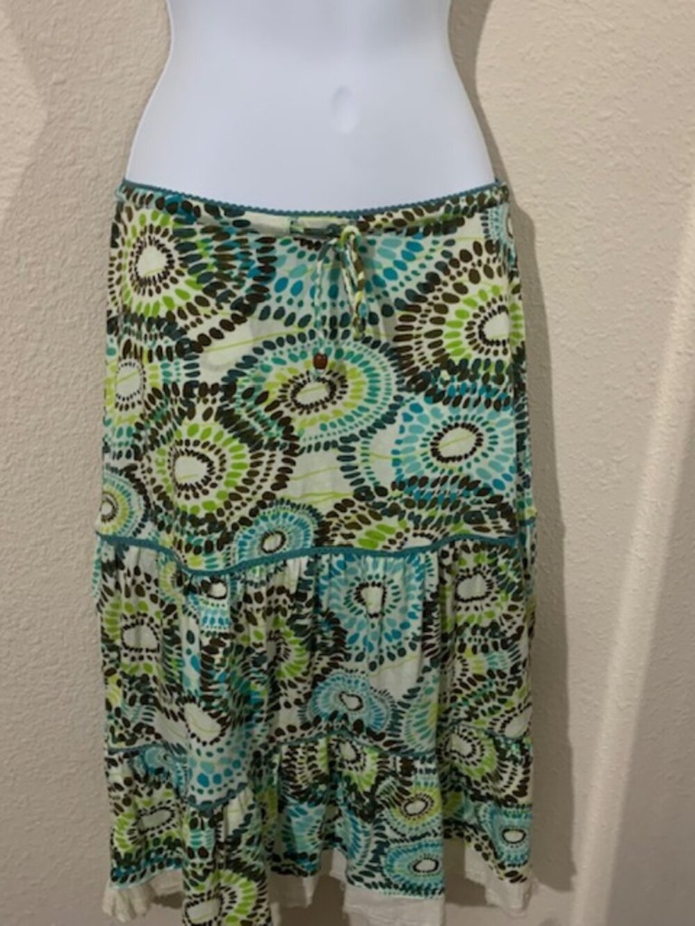 BOHO - Billabong surfer beachy skirt size small. NWT